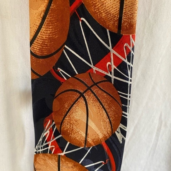 Roberto Cellini Basketball Hoops Men’s Neck Tie - Picture 3 of 7